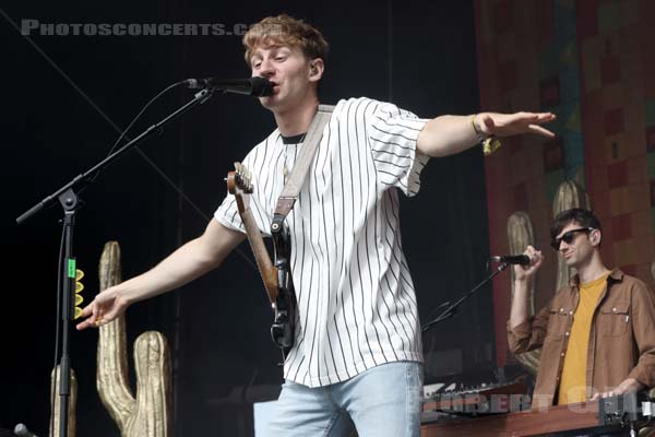 GLASS ANIMALS - 2017-07-22 - PARIS - Hippodrome de Longchamp - Alternative Stage - David Algernon Bayley - Edmund Irwin-Singer 